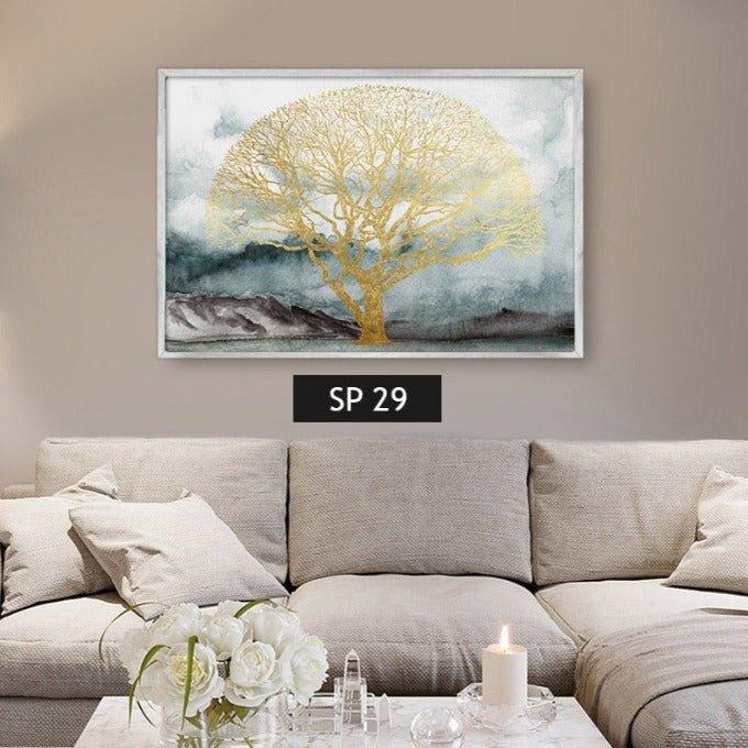 תמונת עץ זהוב על רקע בהיר GOLD TREE